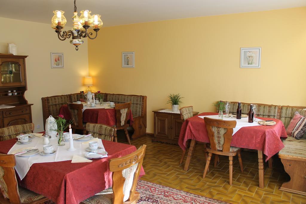 Haus Traudel Matt Hotel Елзах Стая снимка