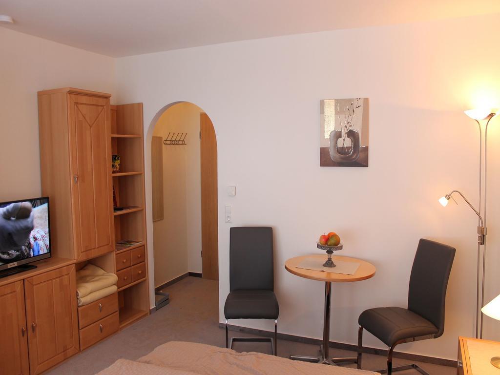 Haus Traudel Matt Hotel Елзах Екстериор снимка