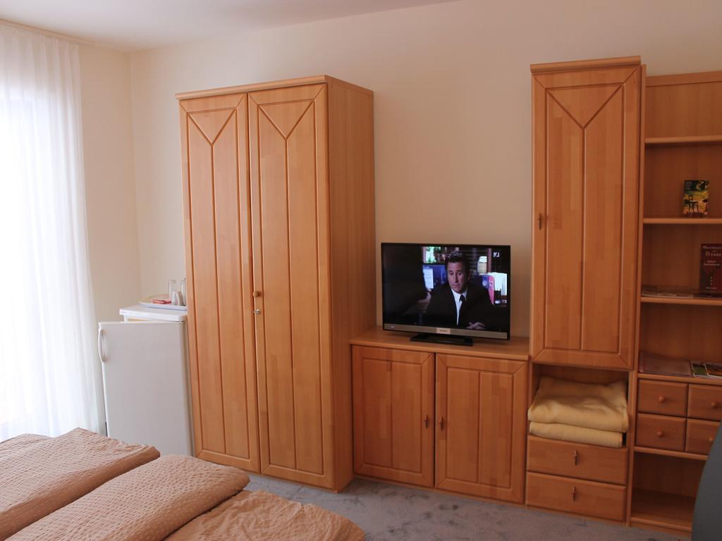 Haus Traudel Matt Hotel Елзах Екстериор снимка