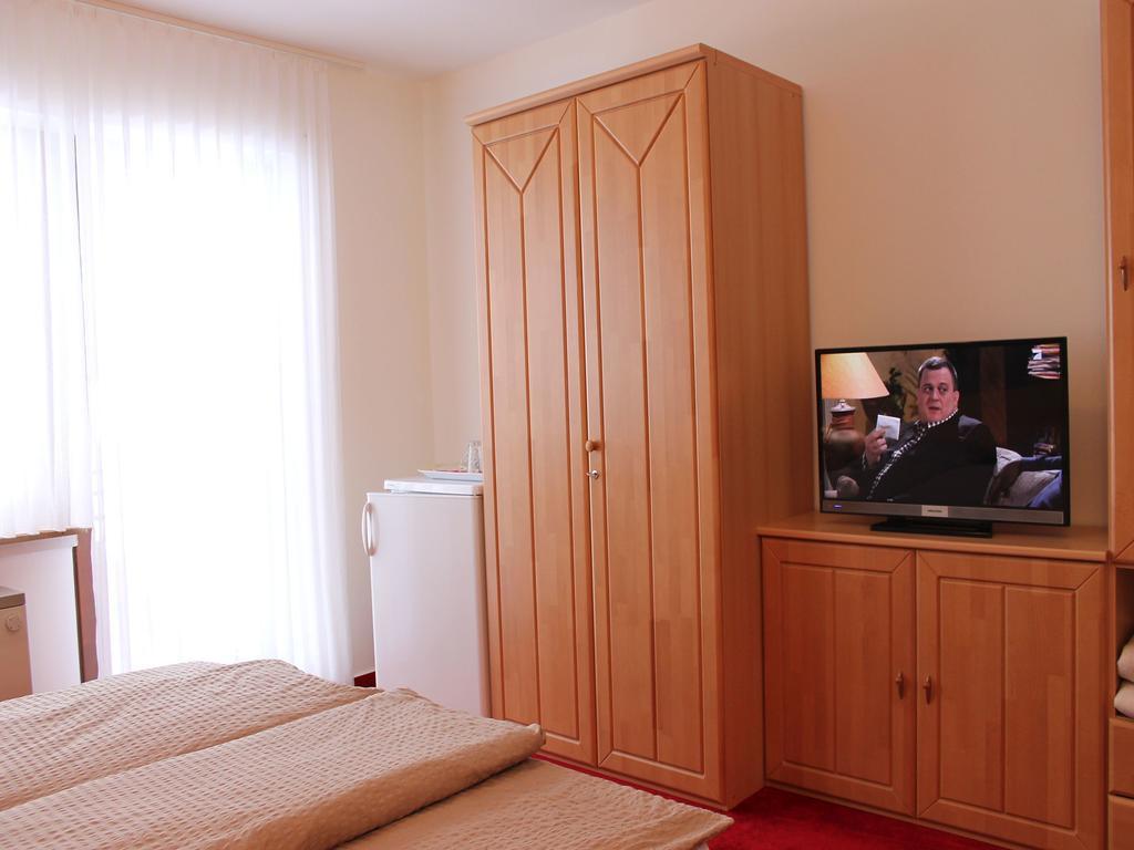 Haus Traudel Matt Hotel Елзах Екстериор снимка